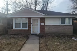 12864 S Eggleston Ave, Chicago, IL 60628 - Photo 2