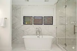 3630 N Janssen St, Chicago, IL 60613 - Photo 12