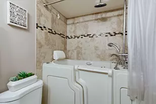 222 Washington Blvd, Oak Park, IL 60302 - Photo 14