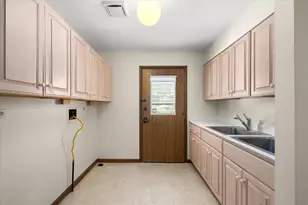 9 Buckingham Dr, Sugar Grove, IL 60554 - Photo 18