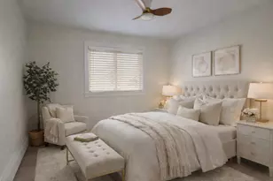 16W 540 Lake Dr, Willowbrook, IL 60527 - Photo 8