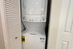 5852 N Artesian Ave, Chicago, IL 60659 - Photo 8