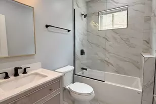 5852 N Artesian Ave, Chicago, IL 60659 - Photo 10