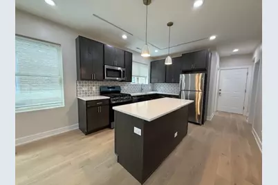 5852 N Artesian Avenue #1, Chicago, IL 60659 - Photo 4