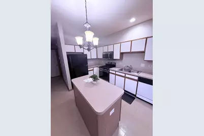 1533 Keystone Court, Elgin, IL 60120 - Photo 6