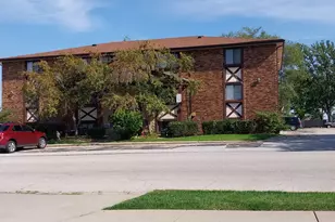 350 N Birch Dr, Manteno, IL 60950 - Photo 1