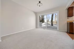 644 Leslie Ln, Schaumburg, IL 60194 - Photo 10