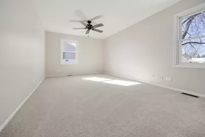 644 Leslie Lane, Schaumburg, IL 60194 - Photo 18