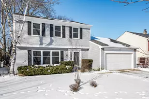 644 Leslie Ln, Schaumburg, IL 60194 - Photo 2