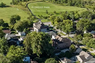 956 S Hillside Ave, Elmhurst, IL 60126 - Photo 2