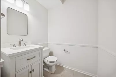 1424 S Fairfield Avenue #1424, Lombard, IL 60148 - Photo 8