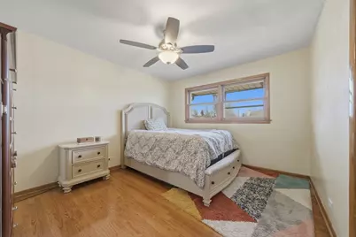 10800 S Tripp Avenue, Oak Lawn, IL 60453 - Photo 14