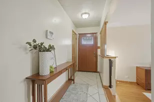 10800 S Tripp Ave, Oak Lawn, IL 60453 - Photo 4