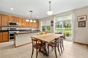 365 Oakmont Dr, Cary, IL 60013 - Photo 8