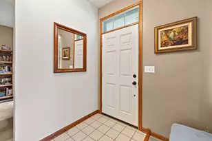 365 Oakmont Dr, Cary, IL 60013 - Photo 22
