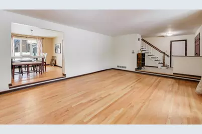 511 Mark Lane, Downers Grove, IL 60516 - Photo 4