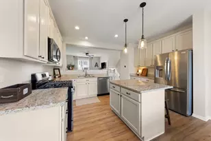 0N082 Forsythe Ct, Winfield, IL 60190 - Photo 6