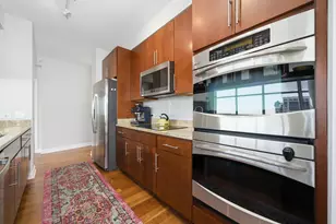 100 E 14th St, Chicago, IL 60605 - Photo 8