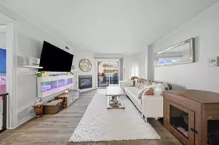 1942 Tall Oaks Dr, Aurora, IL 60505 - Photo 2