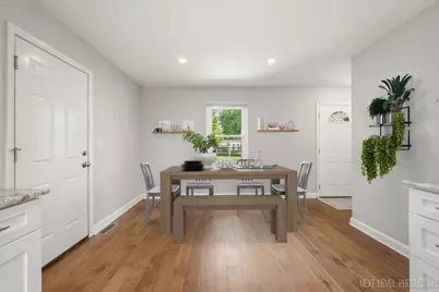 2010 Paddock Lane, Wheaton, IL 60187 - Photo 16