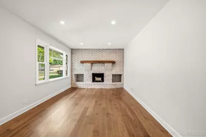2010 Paddock Lane, Wheaton, IL 60187 - Photo 10