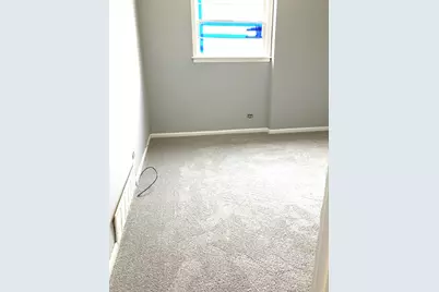 1247 Victoria Avenue, North Chicago, IL 60064 - Photo 6