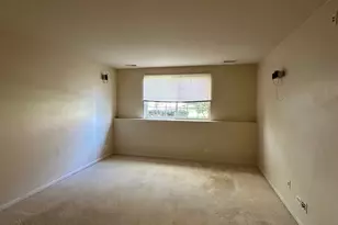 2462 Emily Ln, Elgin, IL 60124 - Photo 18