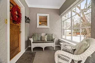 2731 Park Pl, Evanston, IL 60201 - Photo 2