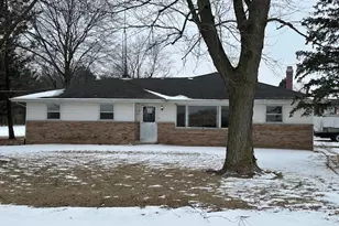 32410 S Butcher Ln, Wilmington, IL 60481 - Photo 2