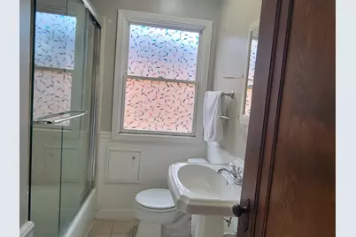 138 N Eastern Avenue, Bartlett, IL 60103 - Photo 8