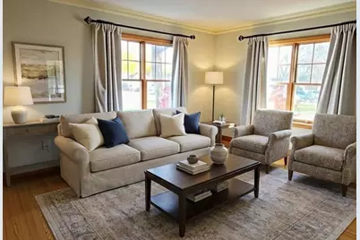 138 N Eastern Avenue, Bartlett, IL 60103 - Photo 4