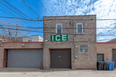 526 N Ashland Avenue, Chicago, IL 60622 - Photo 2