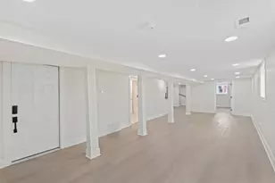 9419 S St Lawrence Ave, Chicago, IL 60619 - Photo 26