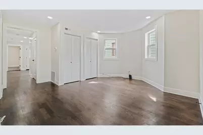 9419 S Saint Lawrence Avenue, Chicago, IL 60619 - Photo 18