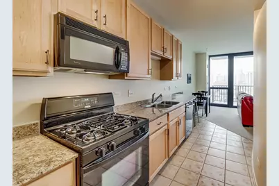 210 S Desplaines Street #803, Chicago, IL 60661 - Photo 2