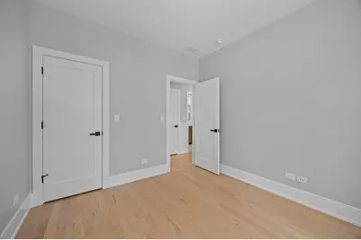 2323 W Farragut Avenue, Chicago, IL 60625 - Photo 40