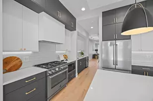 2323 W Farragut Ave, Chicago, IL 60625 - Photo 10