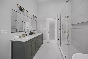 2323 W Farragut Ave, Chicago, IL 60625 - Photo 30