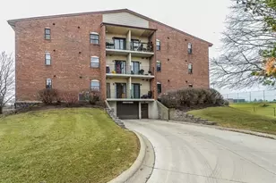 760 Weidner Rd, Buffalo Grove, IL 60089 - Photo 22