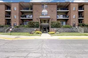 760 Weidner Rd, Buffalo Grove, IL 60089 - Photo 1