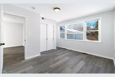 504 N Irving Avenue, Hillside, IL 60162 - Photo 16