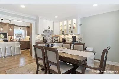 1105 Spring Hill Drive, Algonquin, IL 60102 - Photo 8