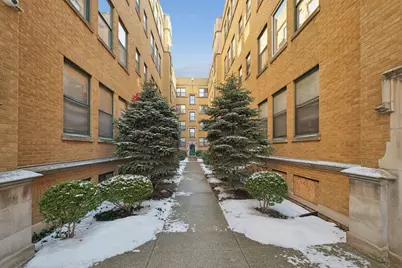 7219 S Yates Boulevard #3A, Chicago, IL 60649 - Photo 1