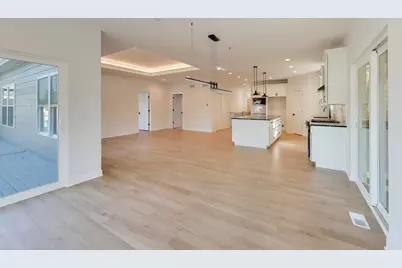 805 W Poplar Street, Palatine, IL 60067 - Photo 6