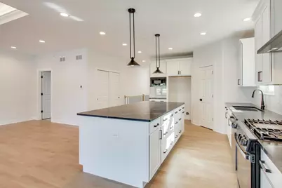 805 W Poplar Street, Palatine, IL 60067 - Photo 8