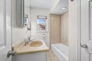 137 Highwood Ave, Highwood, IL 60040 - Photo 20