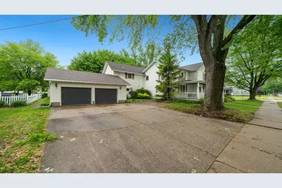 321 E Chamberlin Street, Dixon, IL 61021 - Photo 58