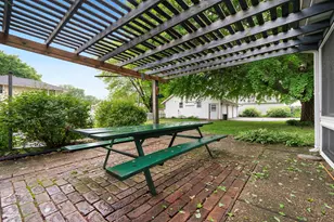 321 E Chamberlin St, Dixon, IL 61021 - Photo 48