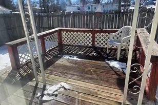 1129 W Dorris St, Harrisburg, IL 62946 - Photo 6