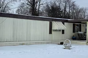 1129 W Dorris St, Harrisburg, IL 62946 - Photo 2